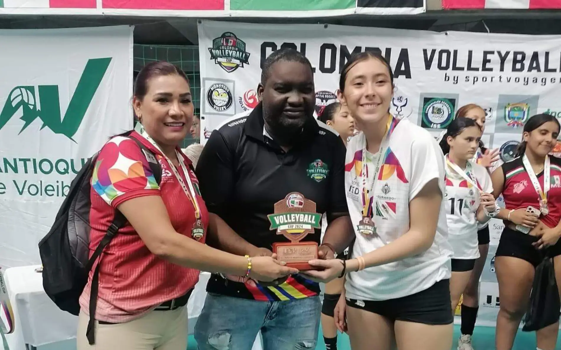 Durango con la medalla de bronce en la Copa Colombia de volibol